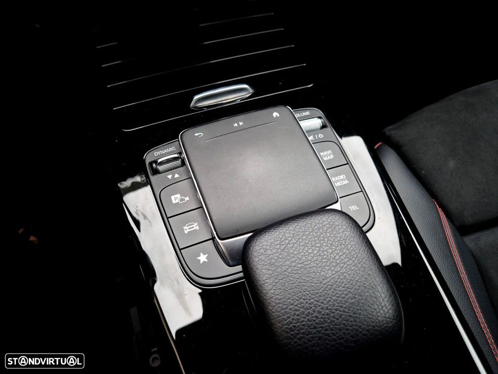 Mercedes-Benz CLA 250 - 32