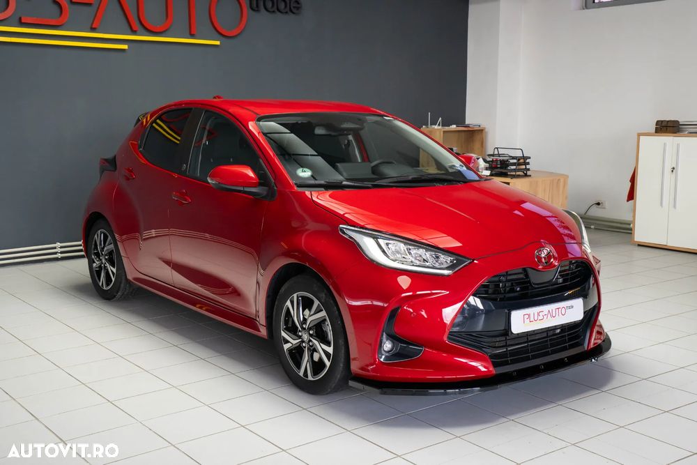 Toyota Yaris 116 1.5 VVT-i Team Deutschland - 1