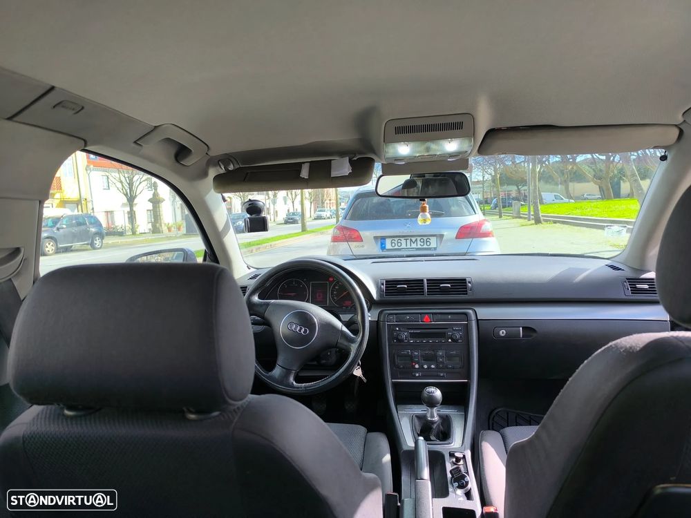 Audi A4 1.9 TDI m6 - 8