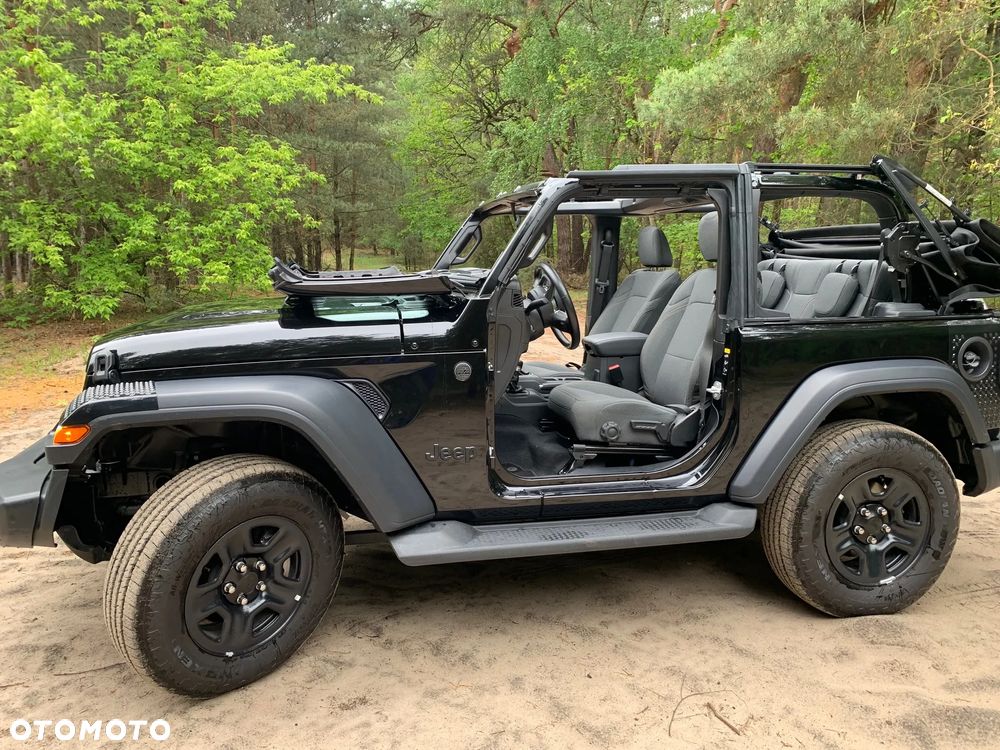 Jeep Wrangler - 10