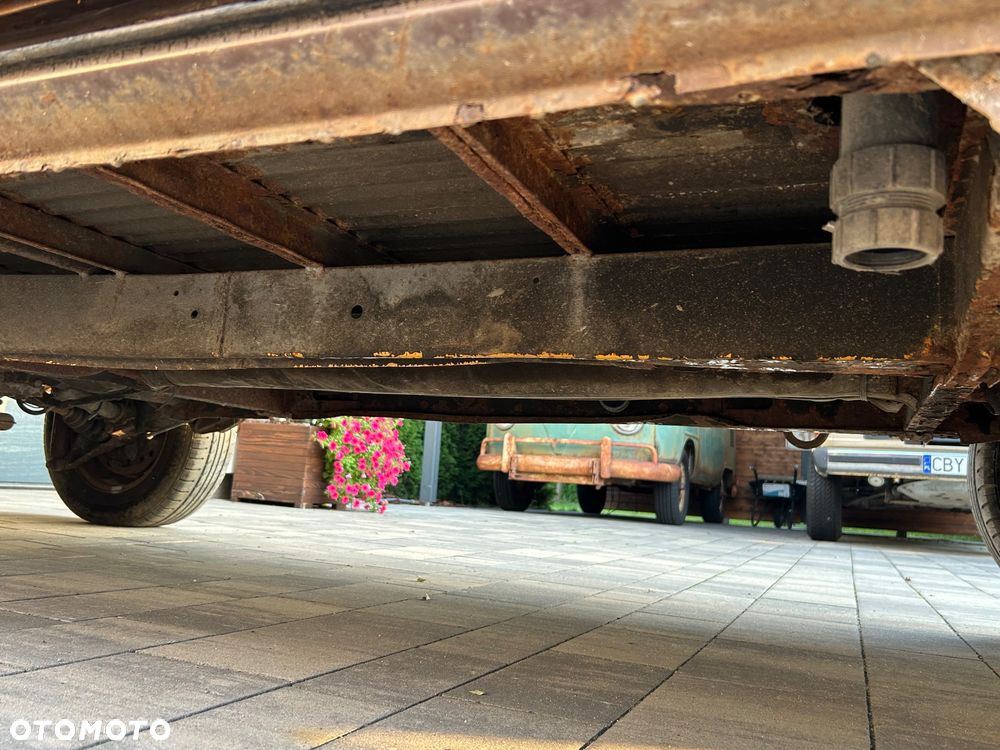 Volkswagen Transporter - 23