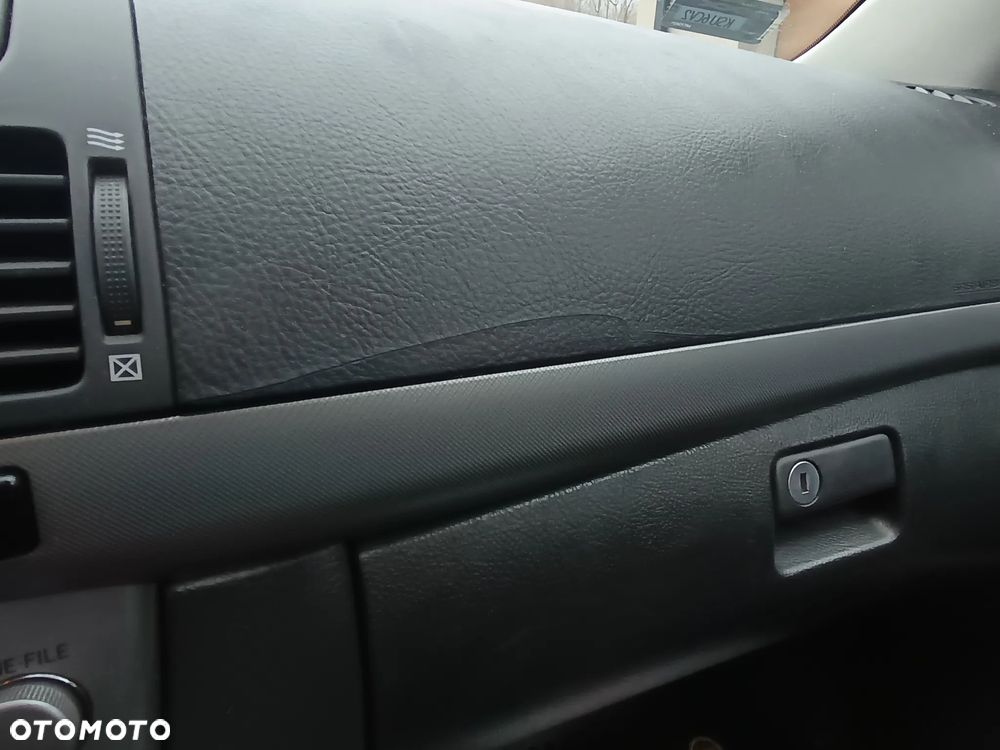 Toyota Avensis 2.0 D-4D - 15