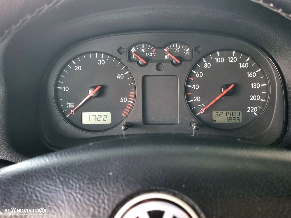 VW Golf 1.9 TDi 25 Anos - 7