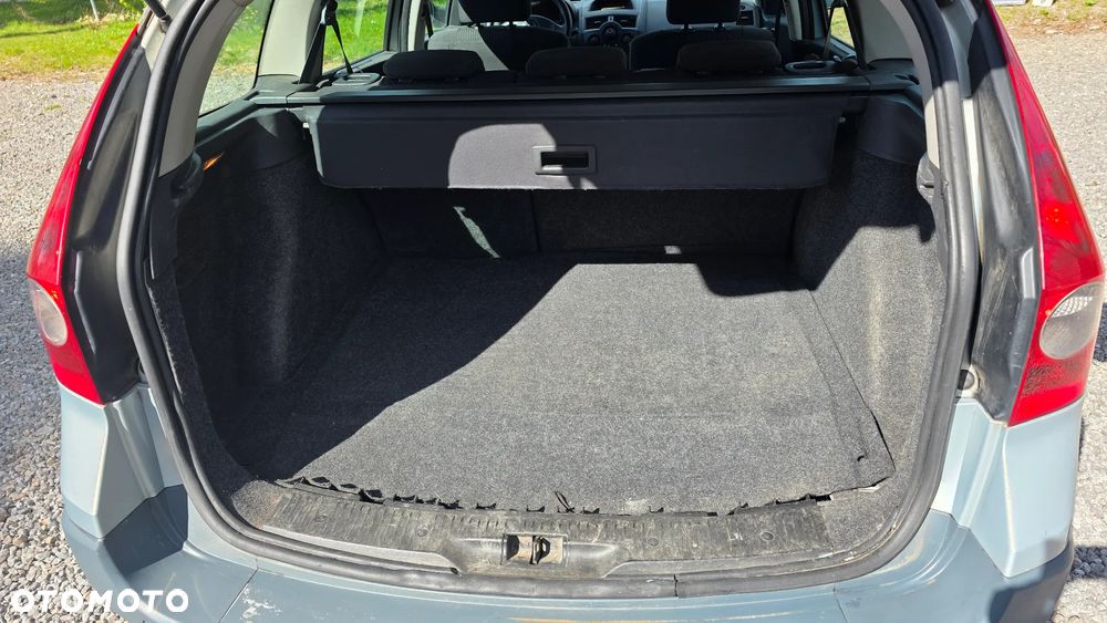 Renault Megane 1.6 Grandtour Confort Authentique - 12