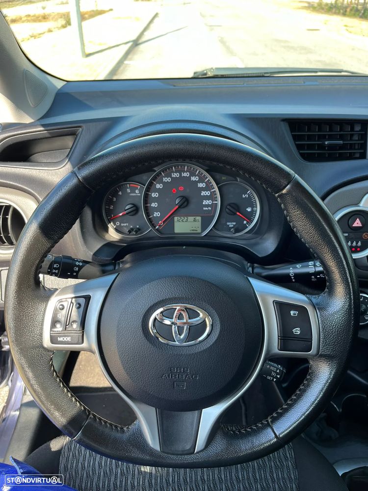 Toyota Yaris 1.4 D-4D Comfort+AC - 5
