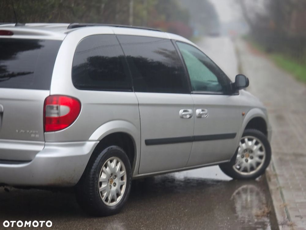 Chrysler Voyager 2.4 SE - 38