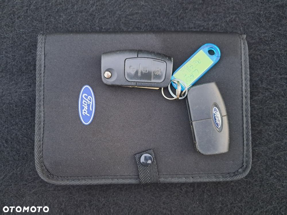Ford Fiesta 1.25 Celebration - 31