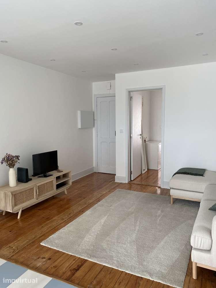 Apartamento T1 renovado na Penha de França - Grande imagem: 3/13