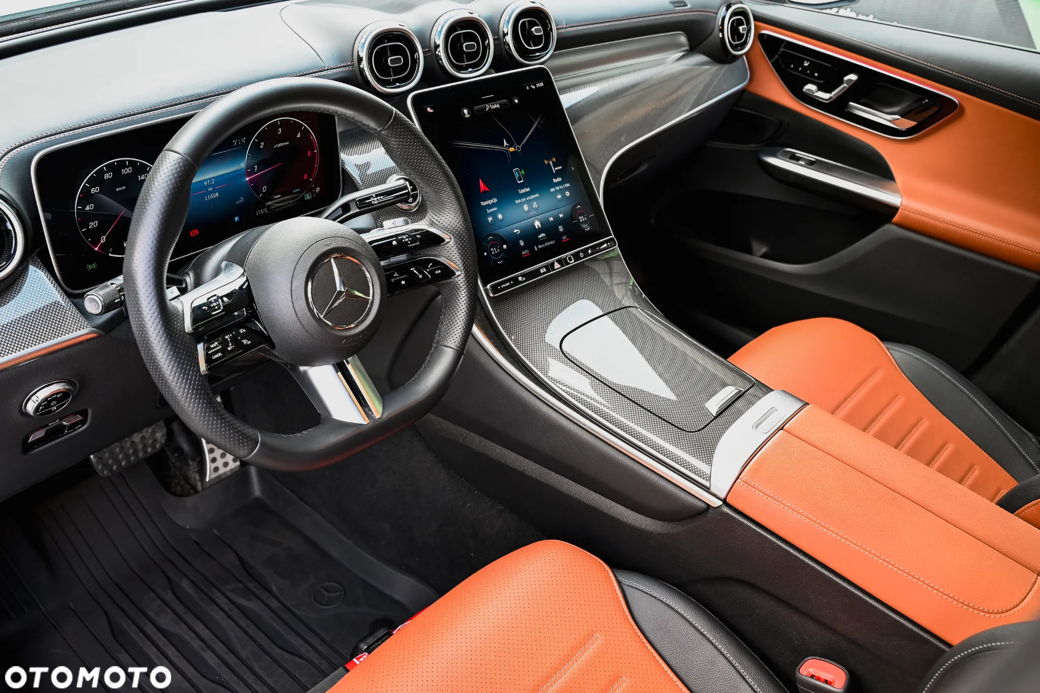 Mercedes-Benz GLC - 23