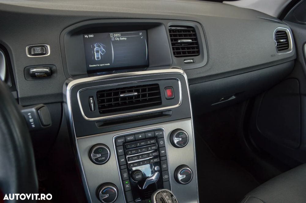 Volvo S60 D3 Geartronic Momentum - 8