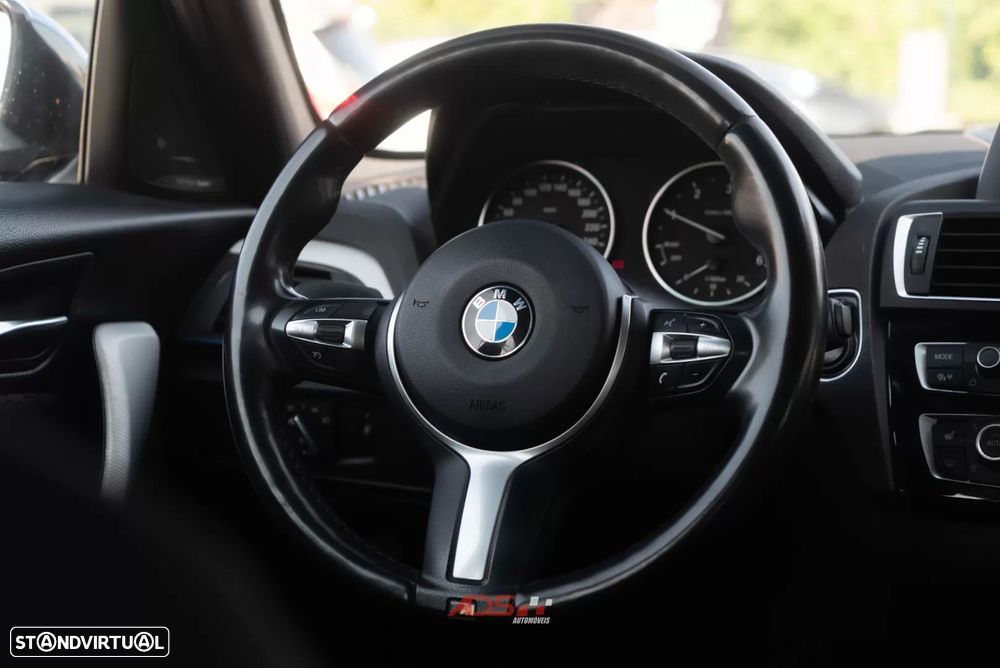 BMW 116 d Pack M - 12