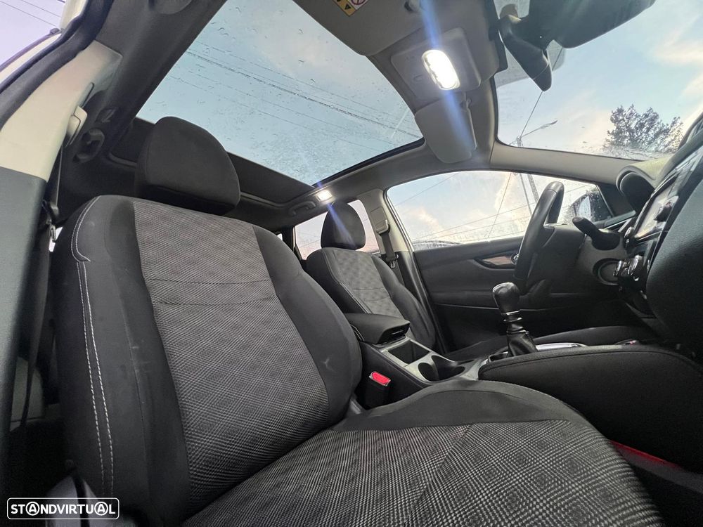 Nissan Qashqai 1.5 dCi DPF acenta - 12
