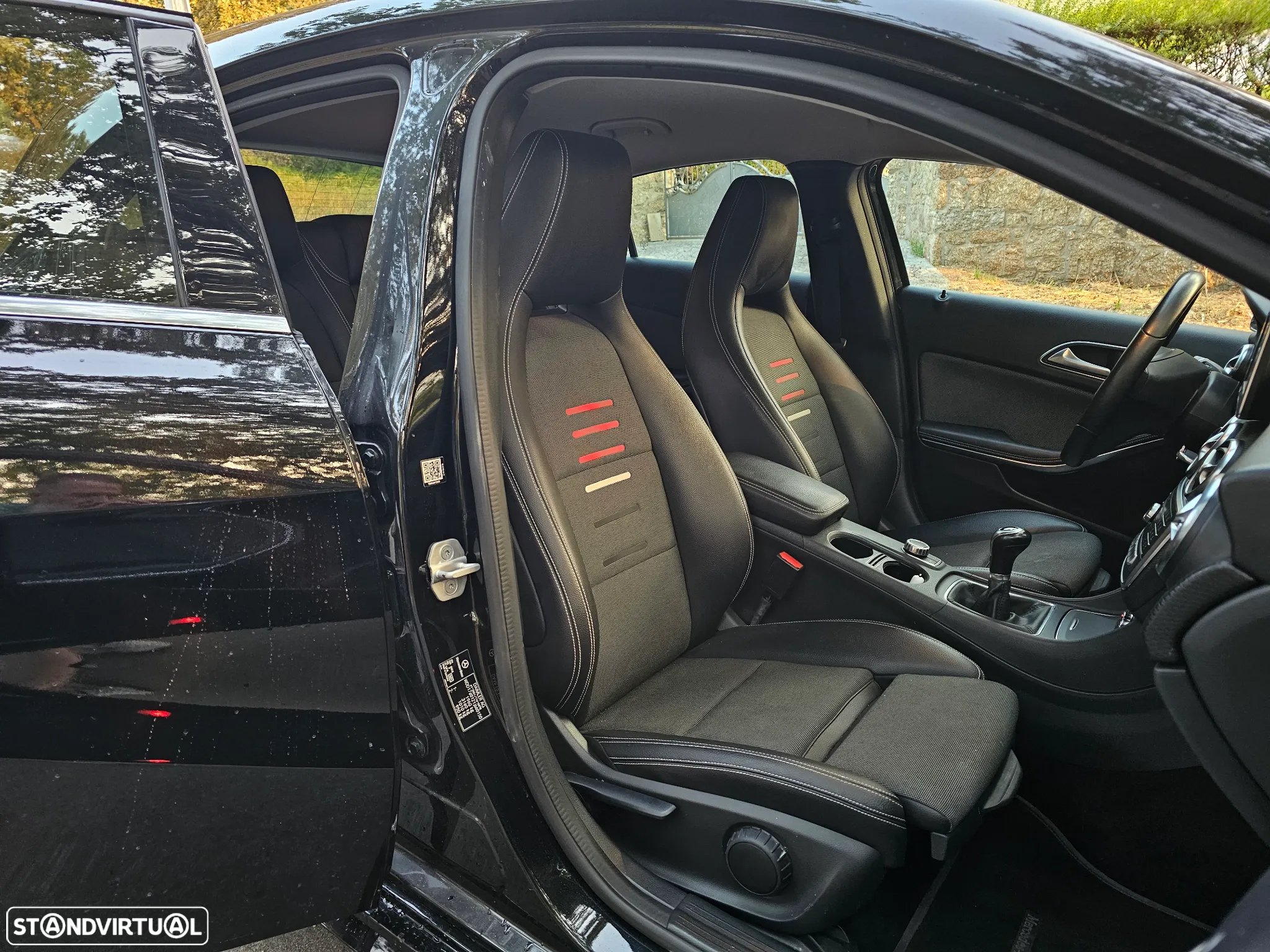 Mercedes-Benz A 180 d AMG Line - 13