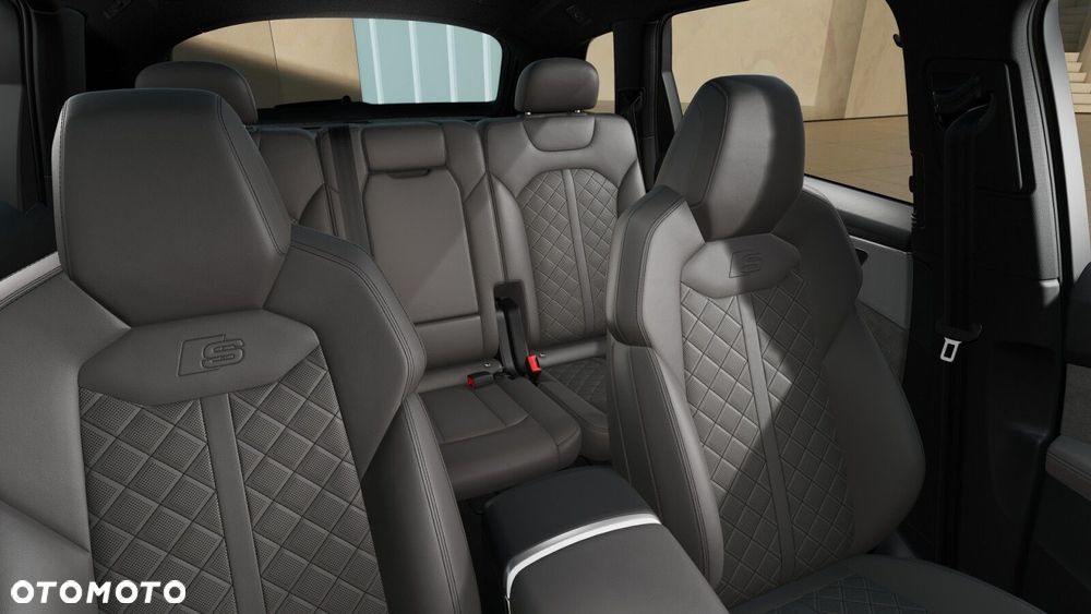 Audi Q7 - 11
