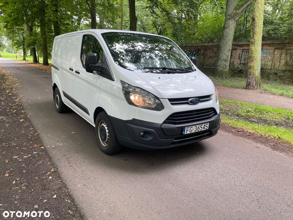 Ford TRANSIT CUSTOM - 1