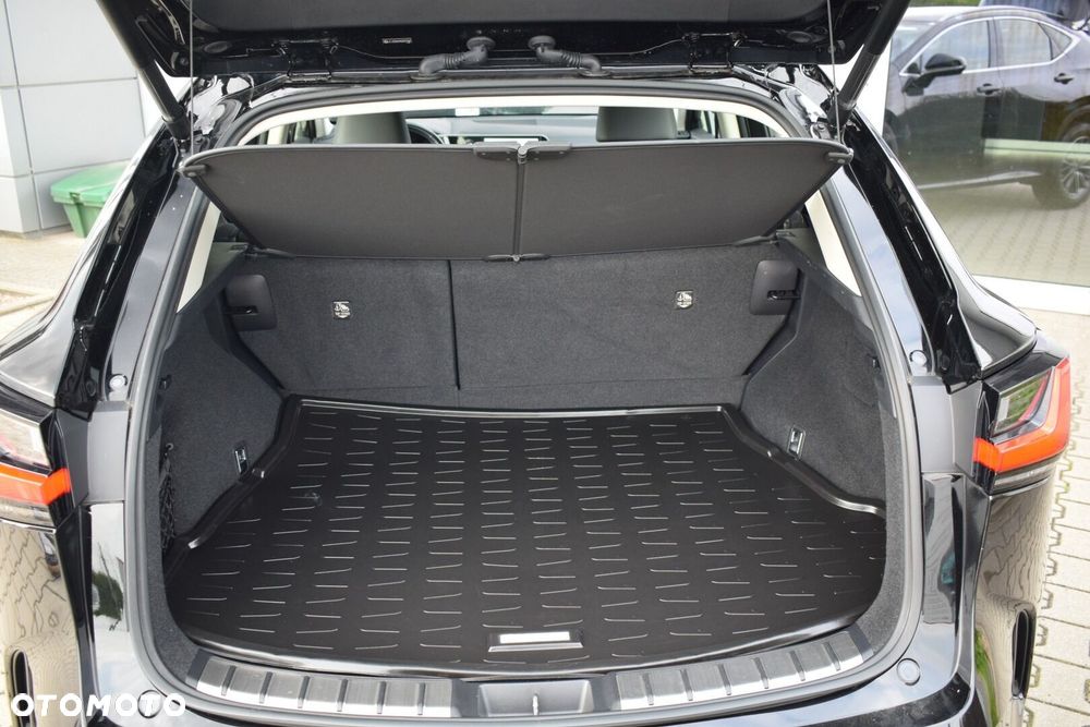 Lexus NX 350h Elegance 2WD - 16