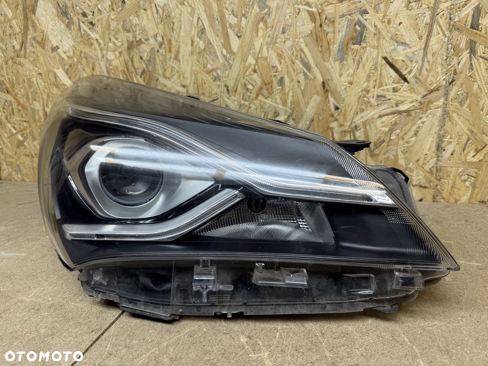 LAMPA PRZÓD PRAWA SOCZEWKA LED H7 LED TOYOTA YARIS III LIFT - 1
