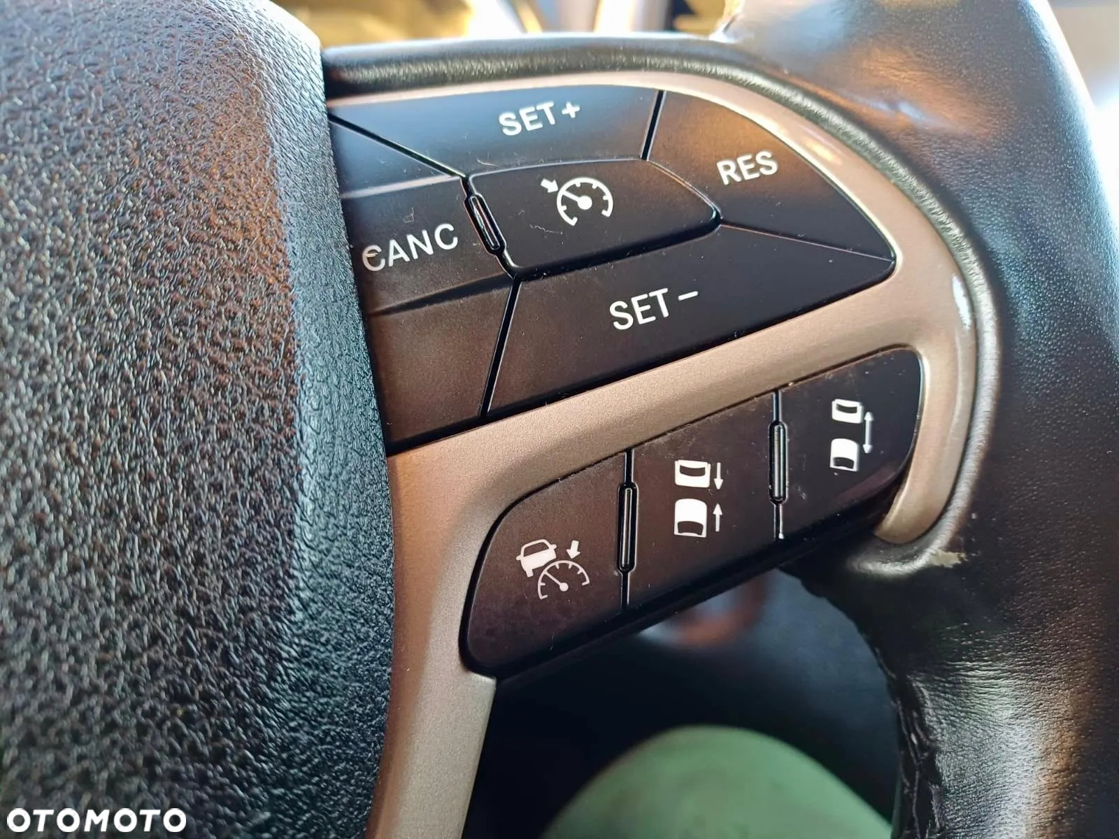 Jeep Cherokee 3.2 V6 Active Drive I Limited - 39