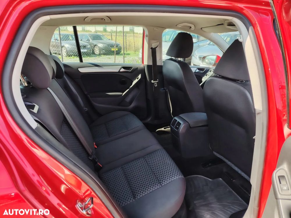 Volkswagen Golf 2.0 TDI Comfortline - 8