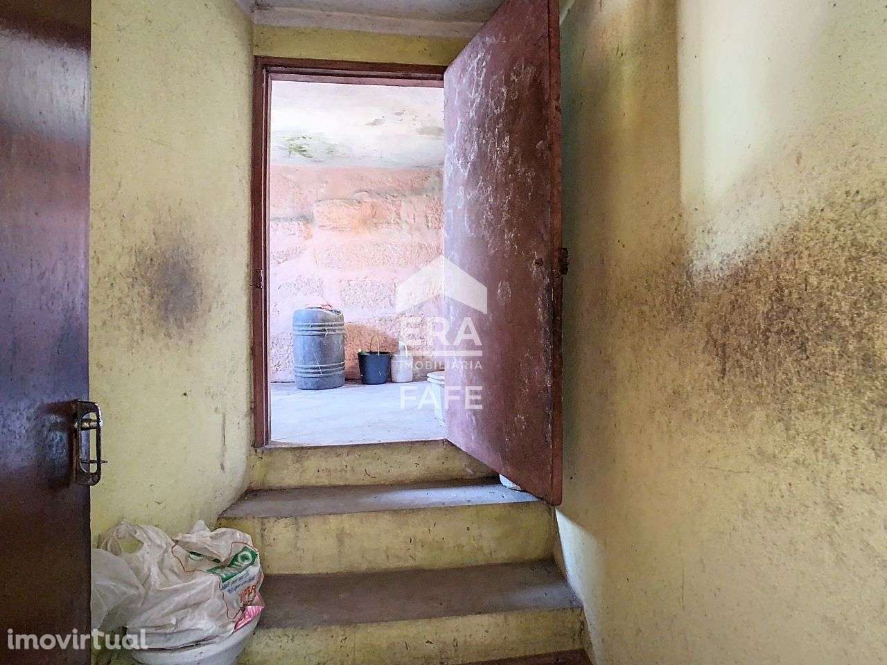 Moradia em pedra em Serafão - Fafe - Grande imagem: 5/38