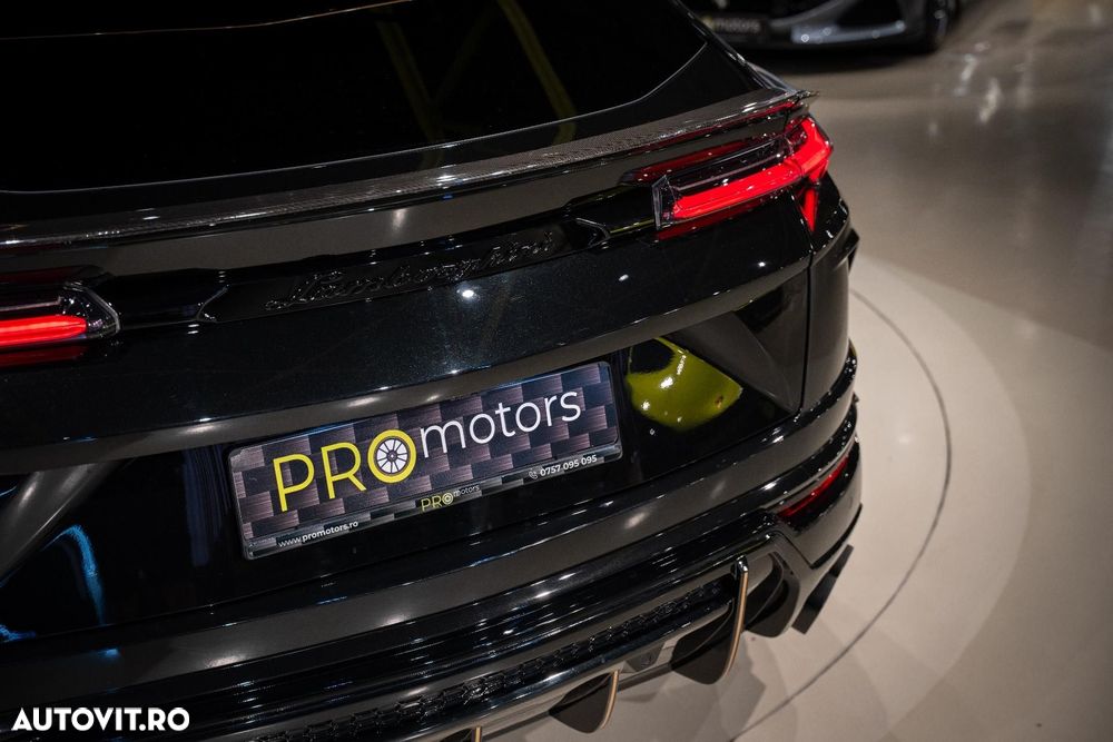 Lamborghini URUS - 24