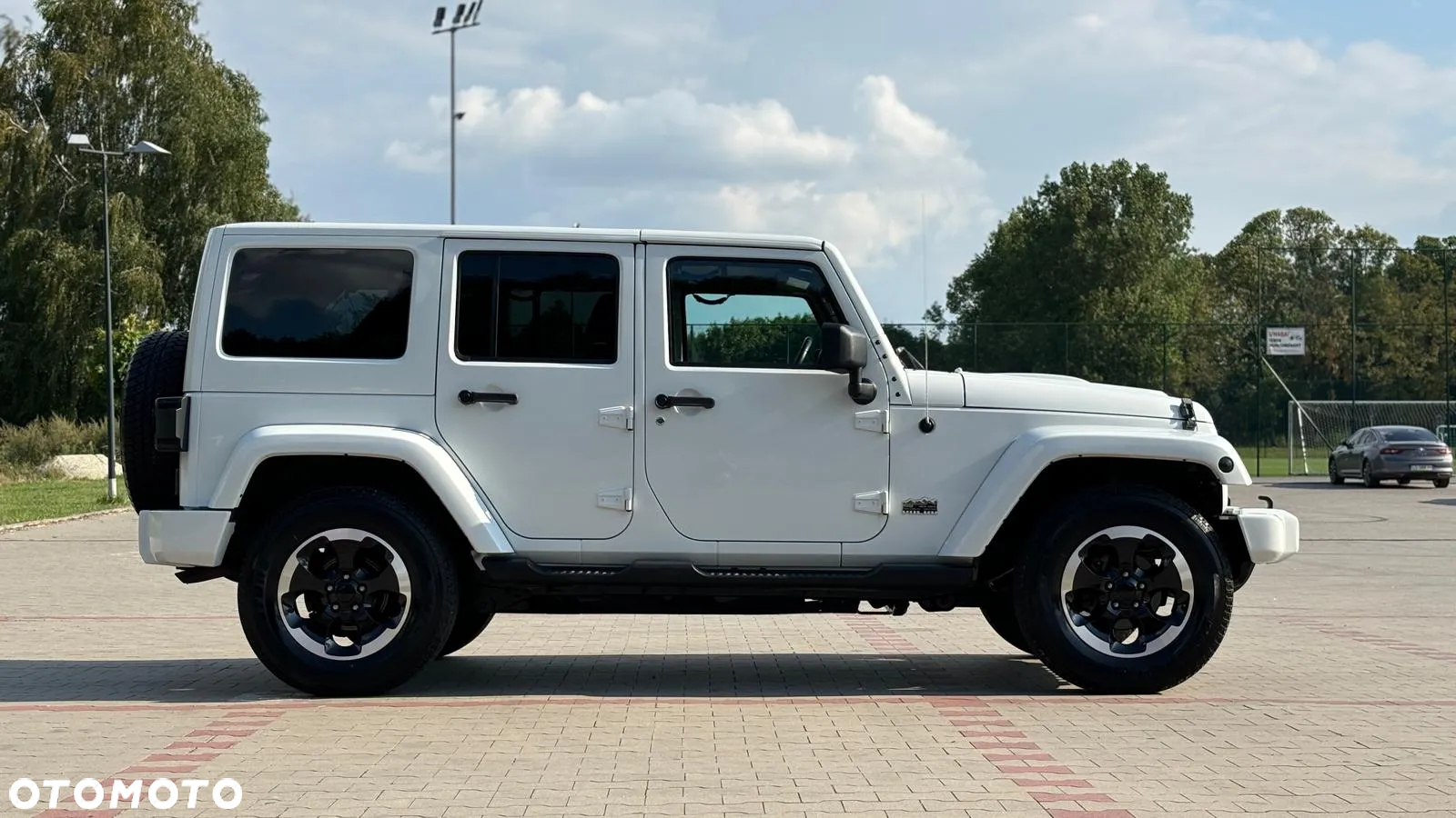 Jeep Wrangler - 2