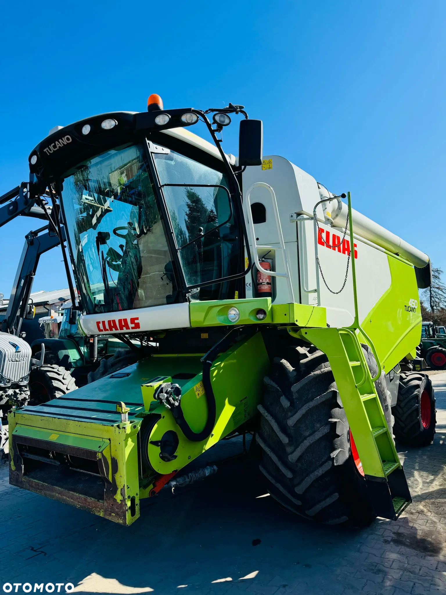 Claas Tucano 450 - 3