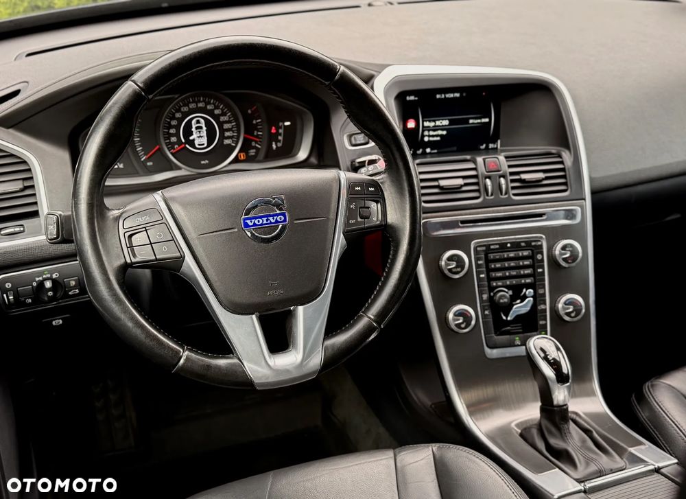 Volvo XC 60 D4 Geartronic Momentum - 10