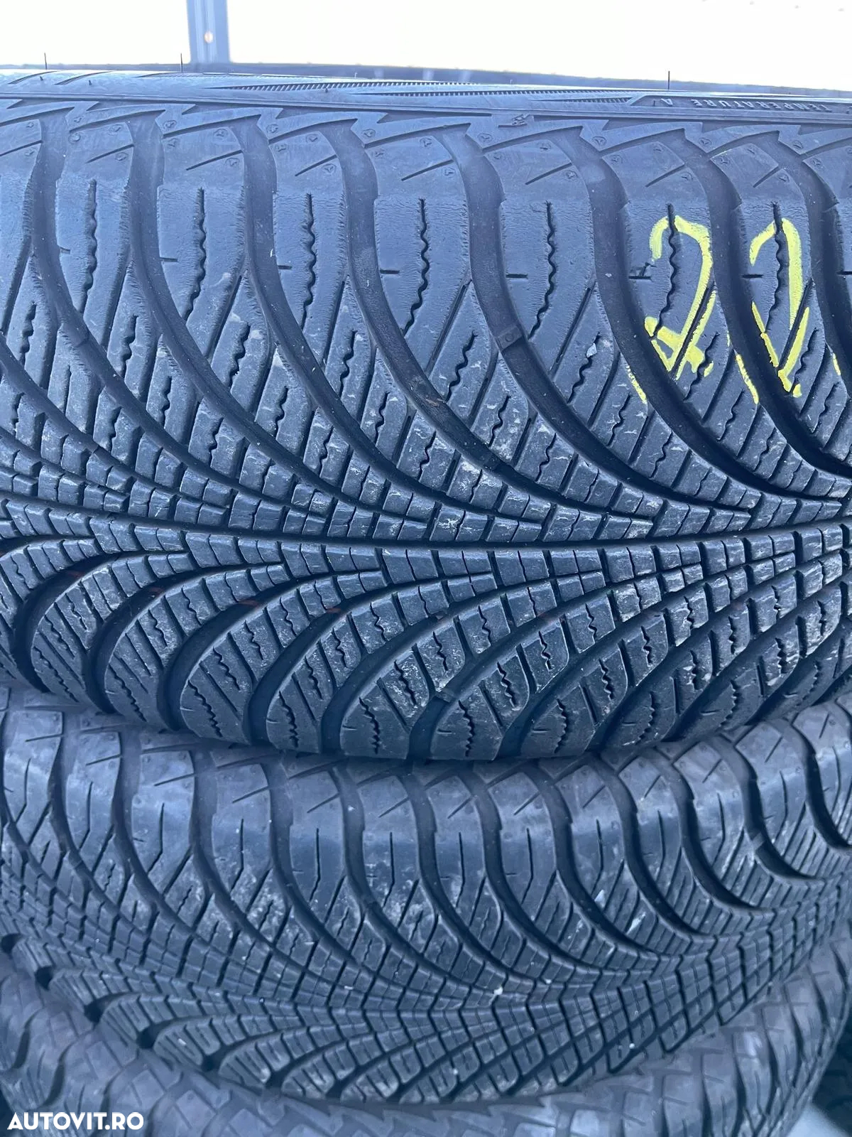 225 65 r17 Goodyear Allseason - 2