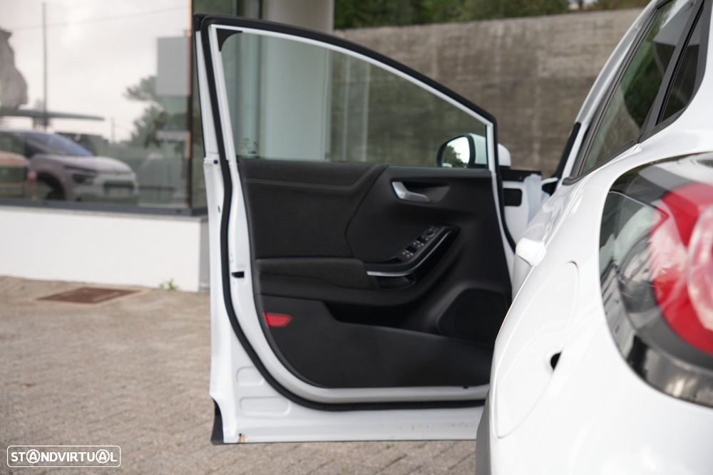 Ford Puma 1.0 EcoBoost MHEV Titanium - 23