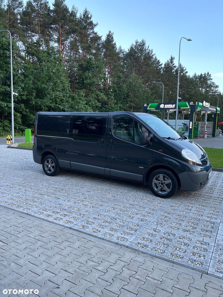 Opel Vivaro - 10