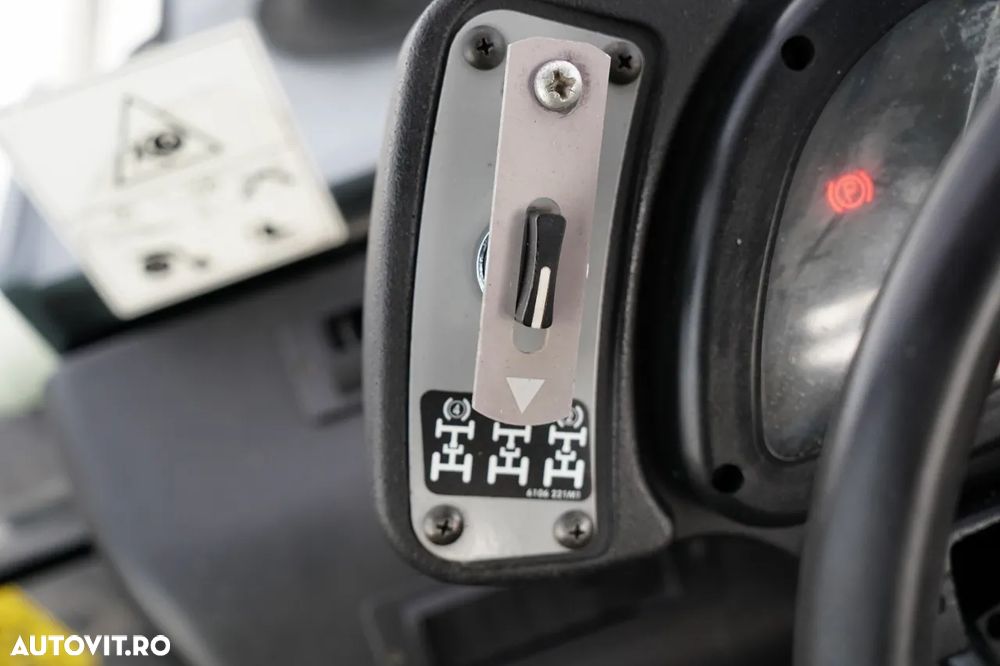 Terex 880 ELITE / BULDOEXCAVATOR / 2.500 ORE / SET CUPĂ - 29