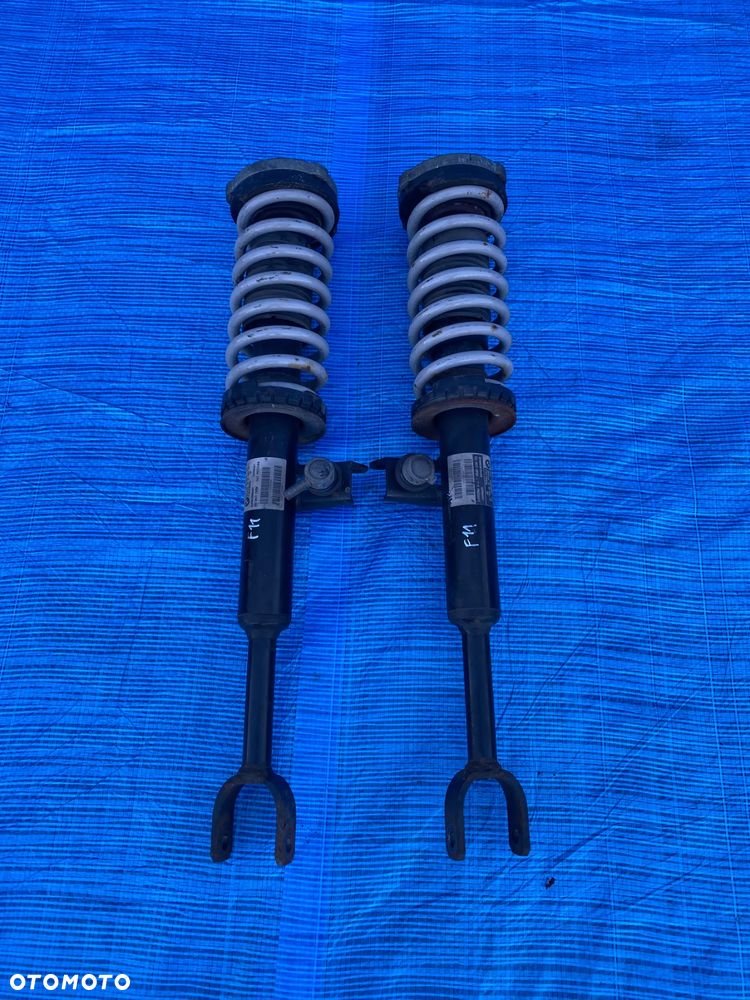 BMW F11 LCI LIFT KOMPLET AMORTYZATORY PRZÓD LEWY PRAWY 6863895 6863898 M PODWOZIE SPORTOWE - 2