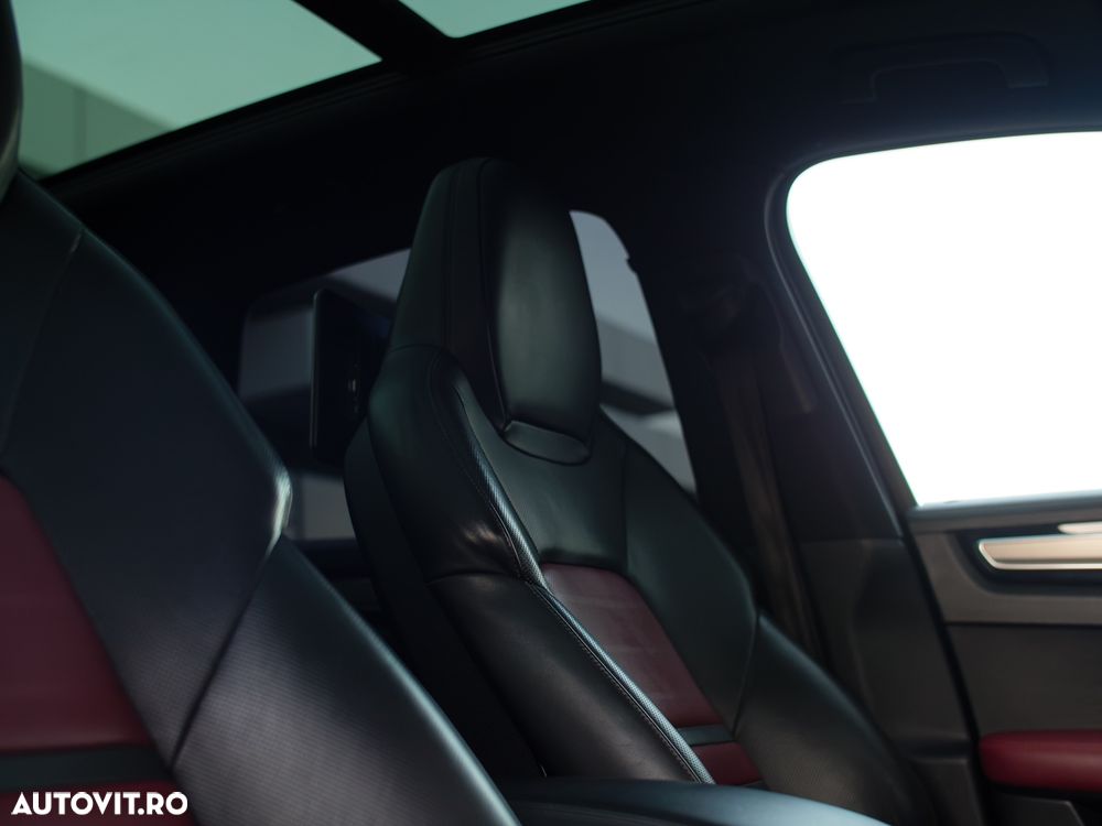 Porsche Cayenne - 23