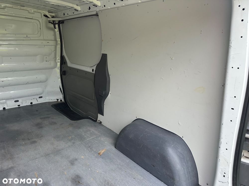 Renault Trafic 2.0 diesel 115kM 2011 rok, automat, WEBASTO, HAK, STAN BARDZO DOBRY!!! - 27