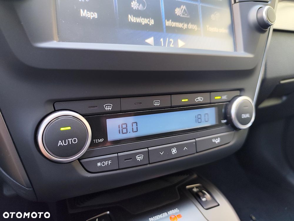 Toyota Avensis - 32