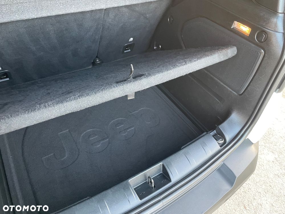 Jeep Renegade 1.4 MultiAir Limited - 22