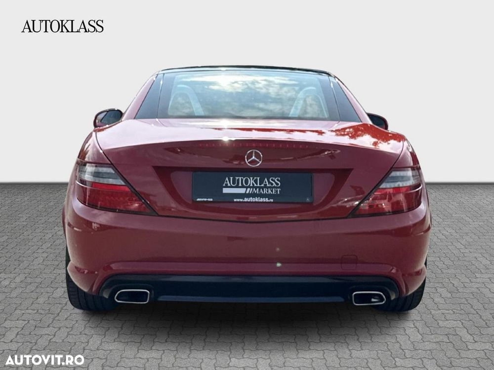 Mercedes-Benz SLK 200 (BlueEFFICIENCY) 7G-TRONIC - 4