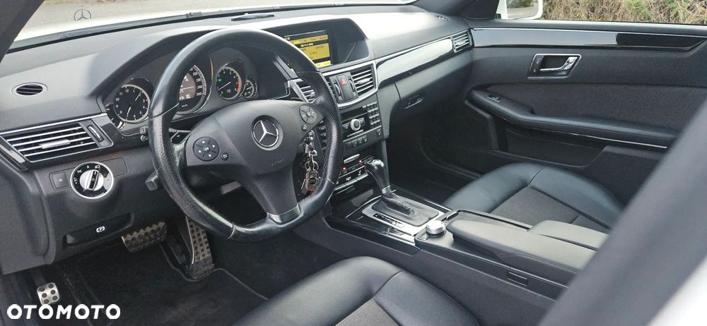 Mercedes-Benz Klasa E - 21