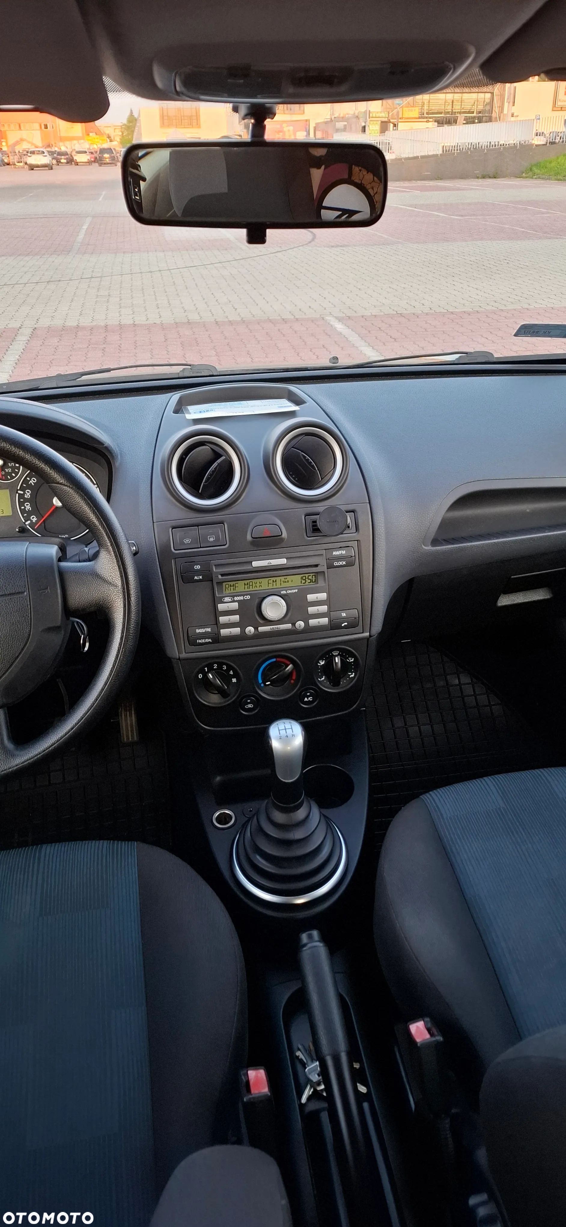 Ford Fiesta 1.3 - 10
