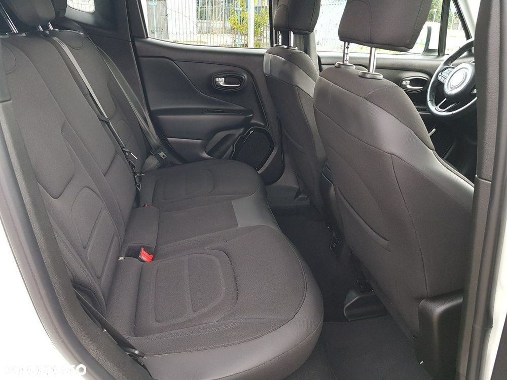 Jeep Renegade 1.6 E-torQ Longitude Adventure Edition - 15