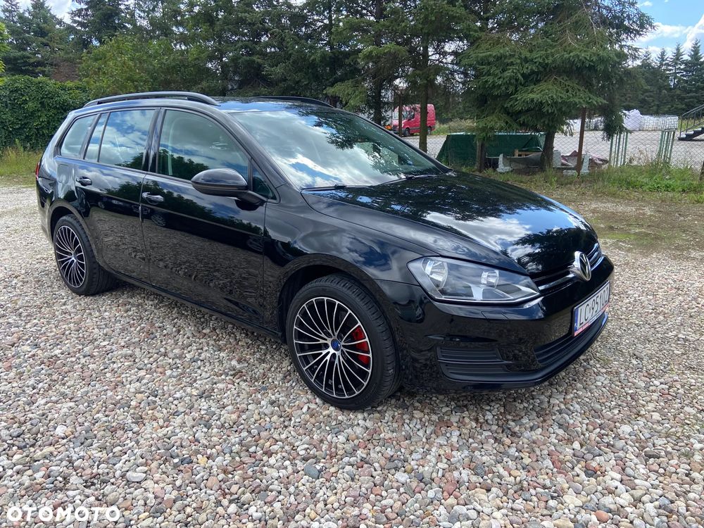 Volkswagen Golf - 1