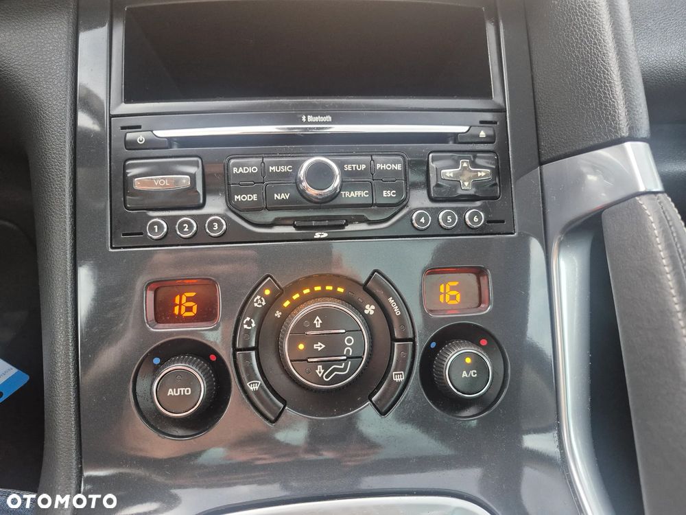 Peugeot 3008 - 25