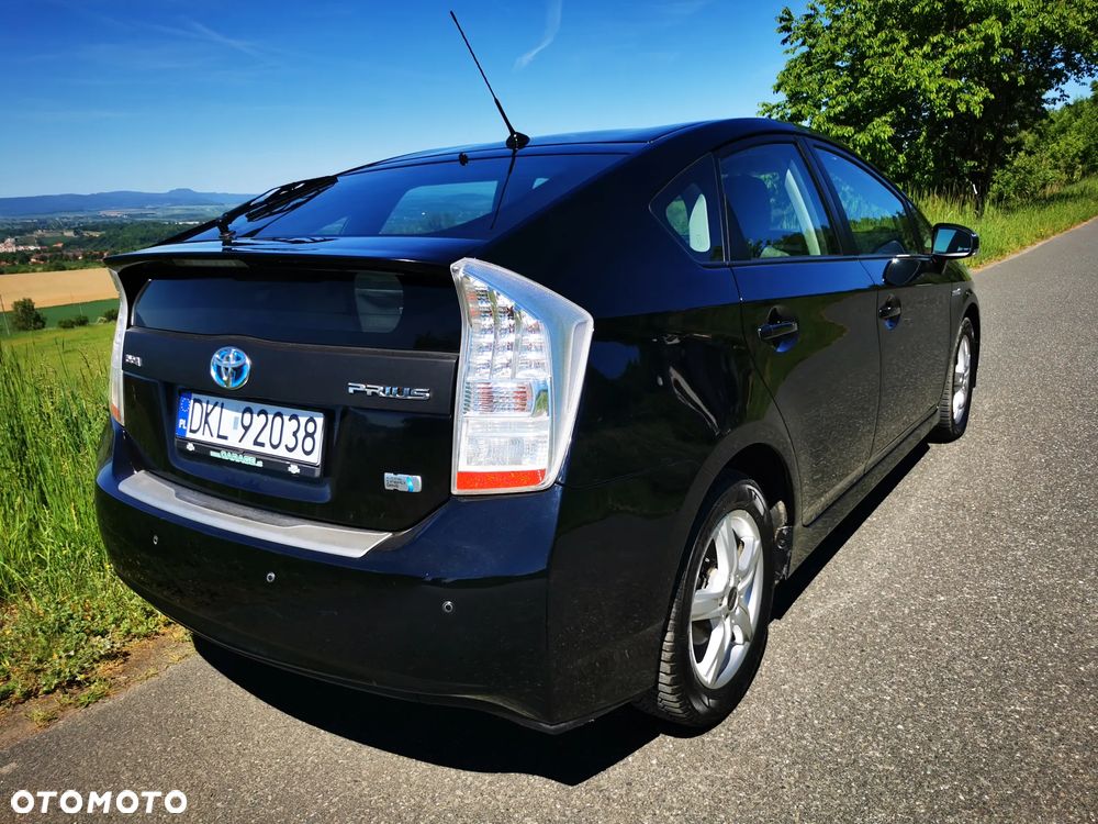 Toyota Prius - 4