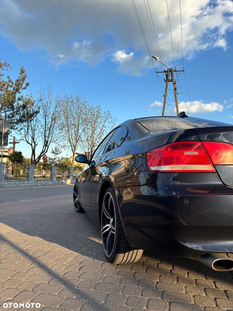 BMW Seria 3 320i - 14