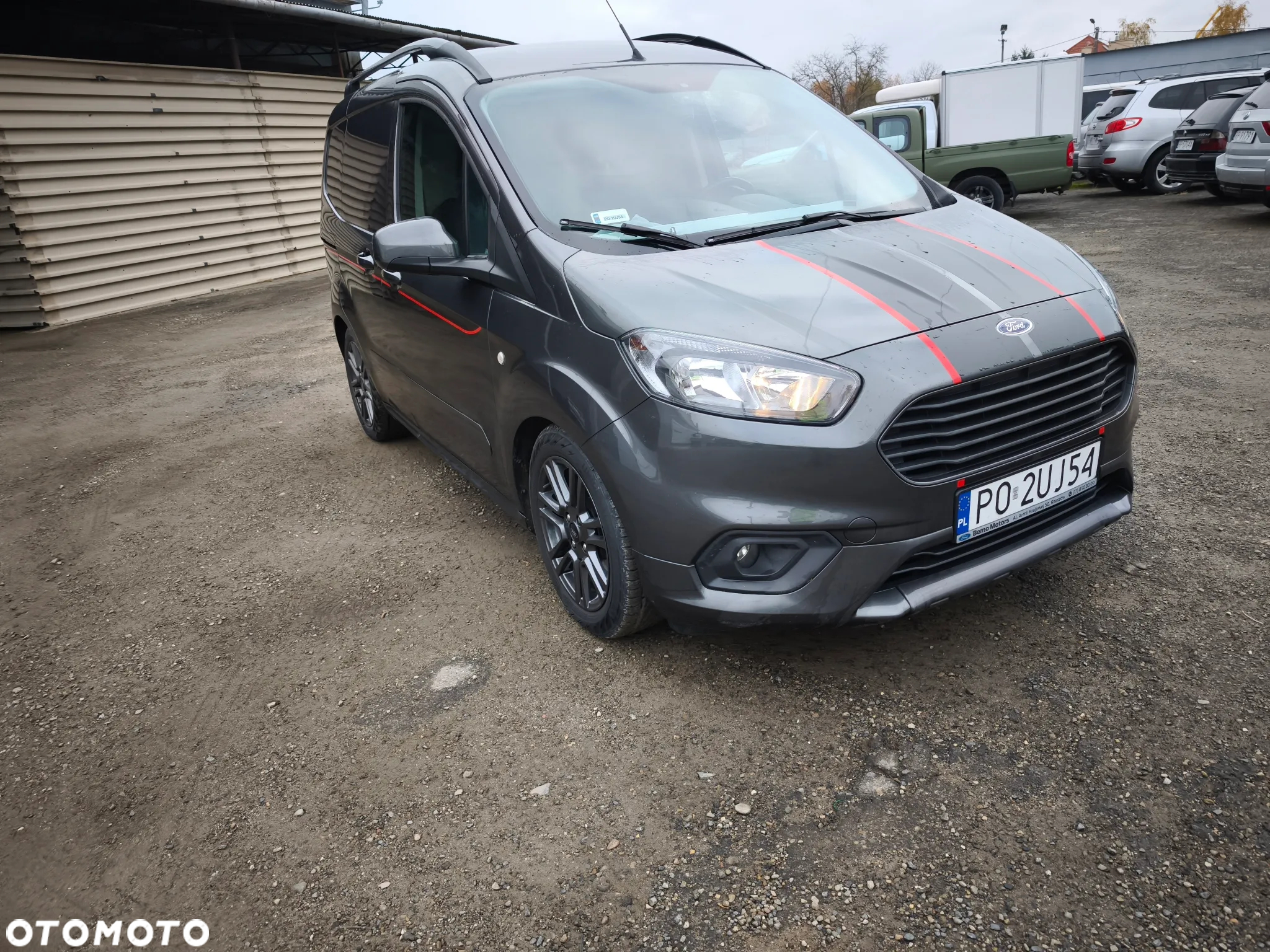 Ford TRANSIT COURIER SPORT - 3