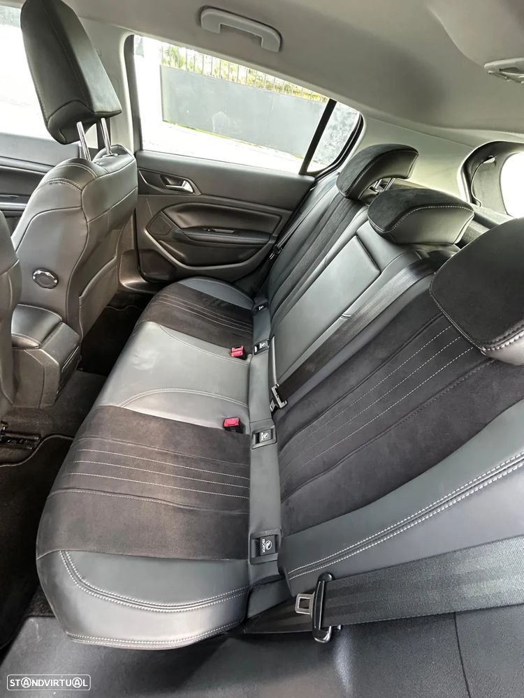 Peugeot 308 130 e-THP Stop & Start Allure - 22