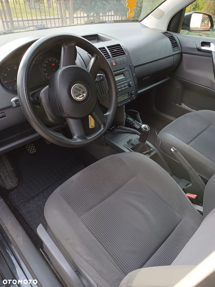 Volkswagen Polo - 11