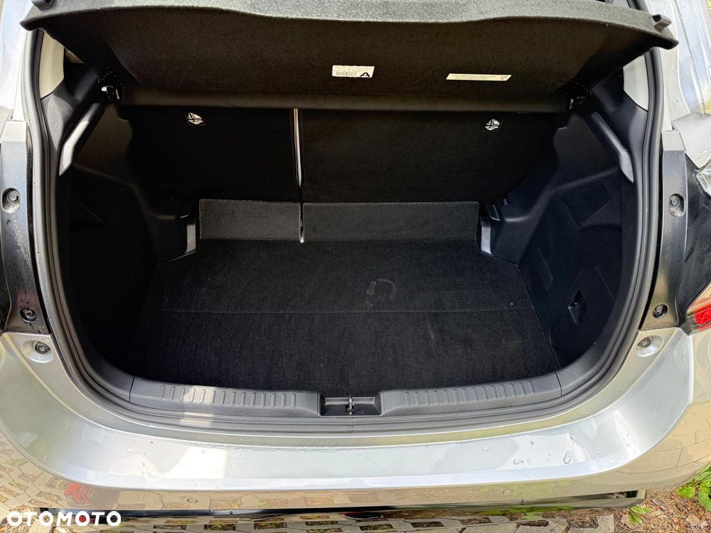 Toyota Yaris Hybrid 1.5 Executive - 12