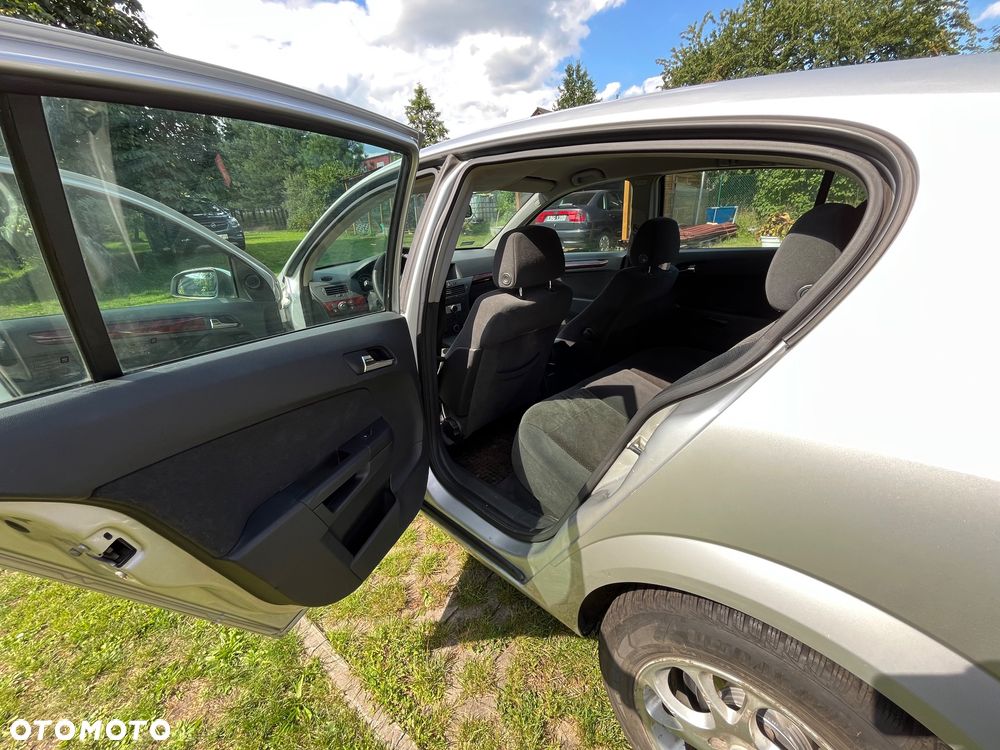 Opel Astra 1.6 Cosmo - 20